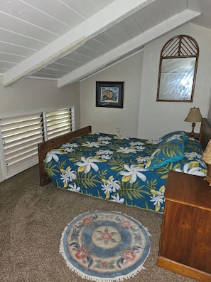 5 soverom, strykejern/-brett, wi-fi og sengetøy