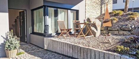 屋外ダイニングエリア