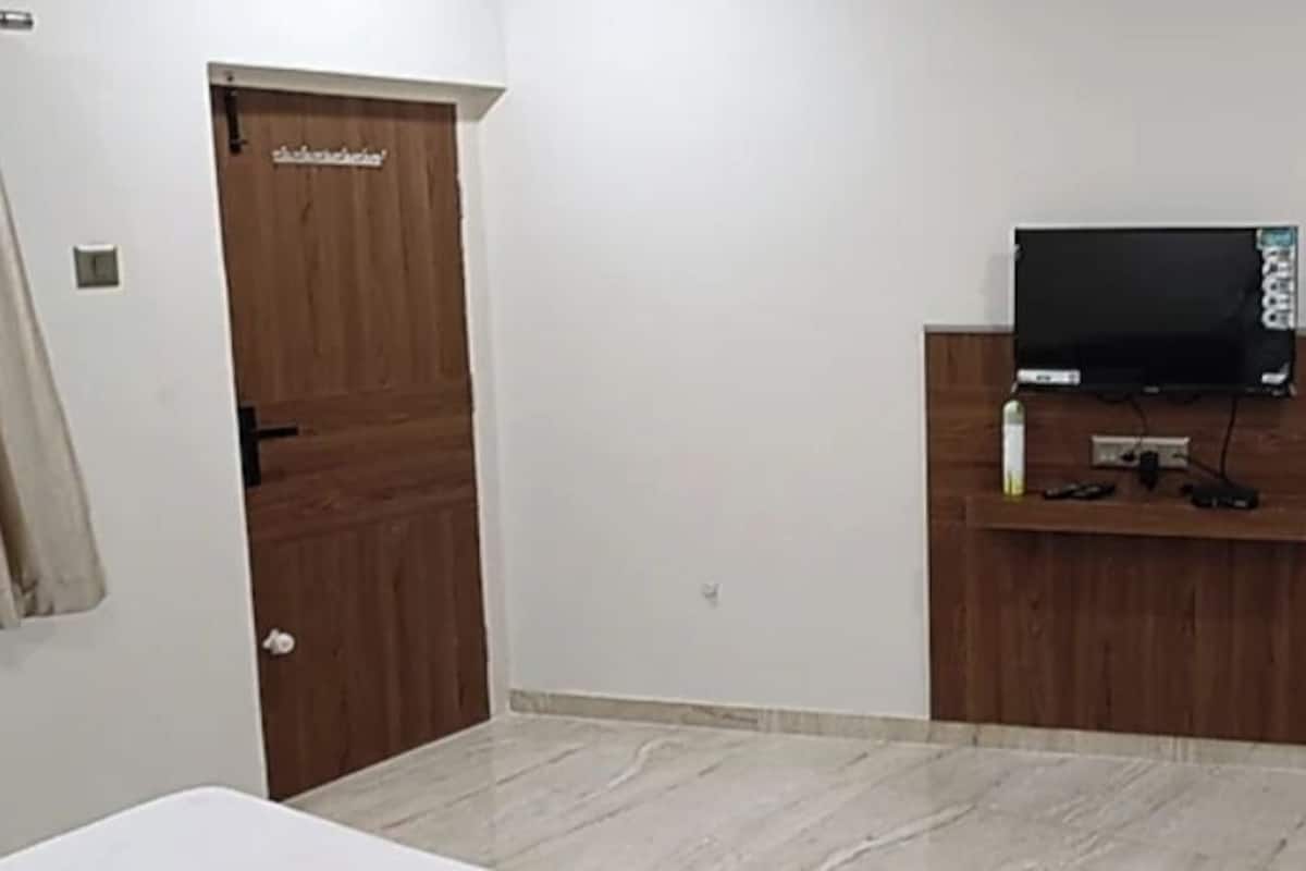 Double Room | Free WiFi