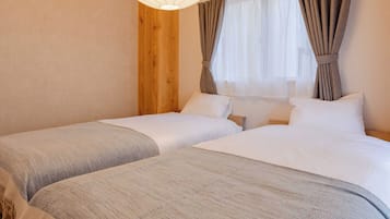 Basic Apartment, Non Smoking, Balcony (#3) | Blackout drapes, iron/ironing board, free WiFi