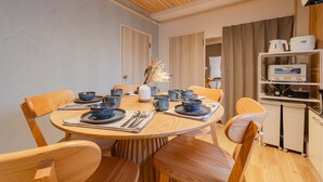 Unclassified image, 4 of 80, button - HouseHotel Gotanda (Tokyo)
