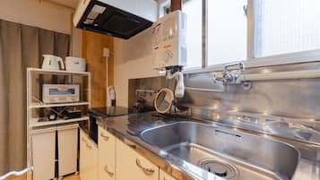 Basic Apartment, Non Smoking, Balcony (#3) | Blackout drapes, iron/ironing board, free WiFi