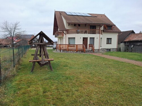 B&B Granada - something special in the fabulous nature of the Romanian mountains