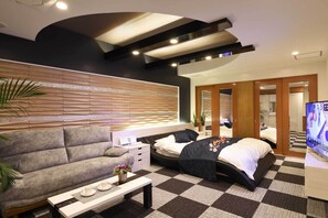 Double Room | Free WiFi - Hotel GLOW - Adults Only (Okayama)