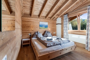 Deluxe Apartment, Balcony, Mountain View | Soundproofing, free WiFi - Schickster Mountain Lodge (Leutasch)