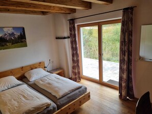Comfort Apartment, Balcony, Mountain View | Soundproofing, free WiFi - Schickster Mountain Lodge (Leutasch)