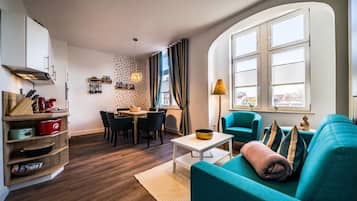 Fernseher, Stereoanlage