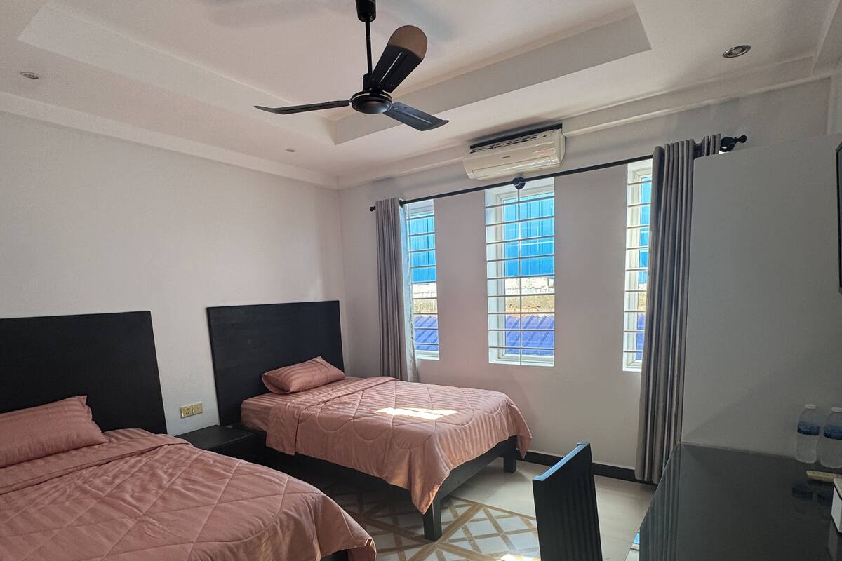 Standard Double or Twin Room, Multiple Beds | Desk, laptop workspace, blackout drapes, iron/ironing board