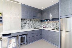 Apartemen, balkon | Dapur pribadi