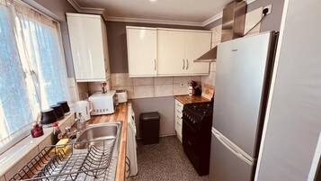 House, 2 Bedrooms, Patio | Interior