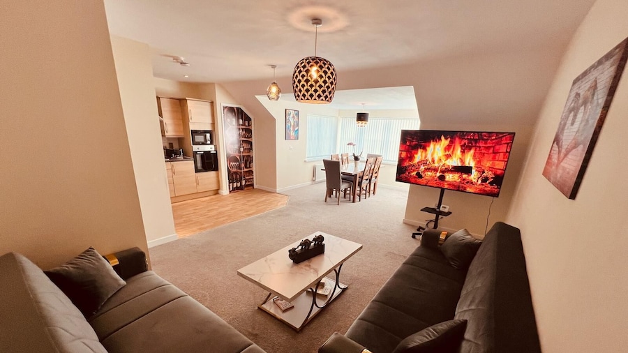 Middlesbrough Stylish Flat 2 Bedrooms & 2 Bathrooms & Private Parking-free Wifi