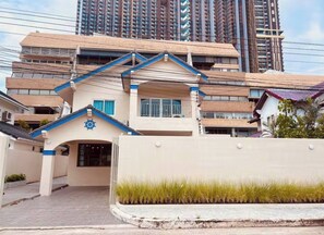 Vila, 3 quartos, para fumantes, piscina particular | Fachada