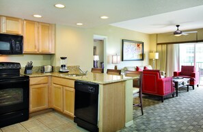 Fridge, microwave, oven, stovetop - Wyndham 2BR Gated Pompano Beach Resort w/ Spa, Tennis, Golf, Heated Pools & More (Pompano Beach)