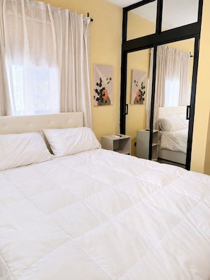 3 bedrooms, iron/ironing board, travel cot, free WiFi