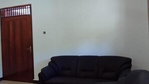 Unclassified image, 4 of 39, button - Little Garden Villa (Hikkaduwa)
