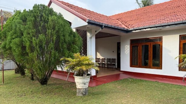 Unclassified image, 1 of 39, button - Little Garden Villa (Hikkaduwa)