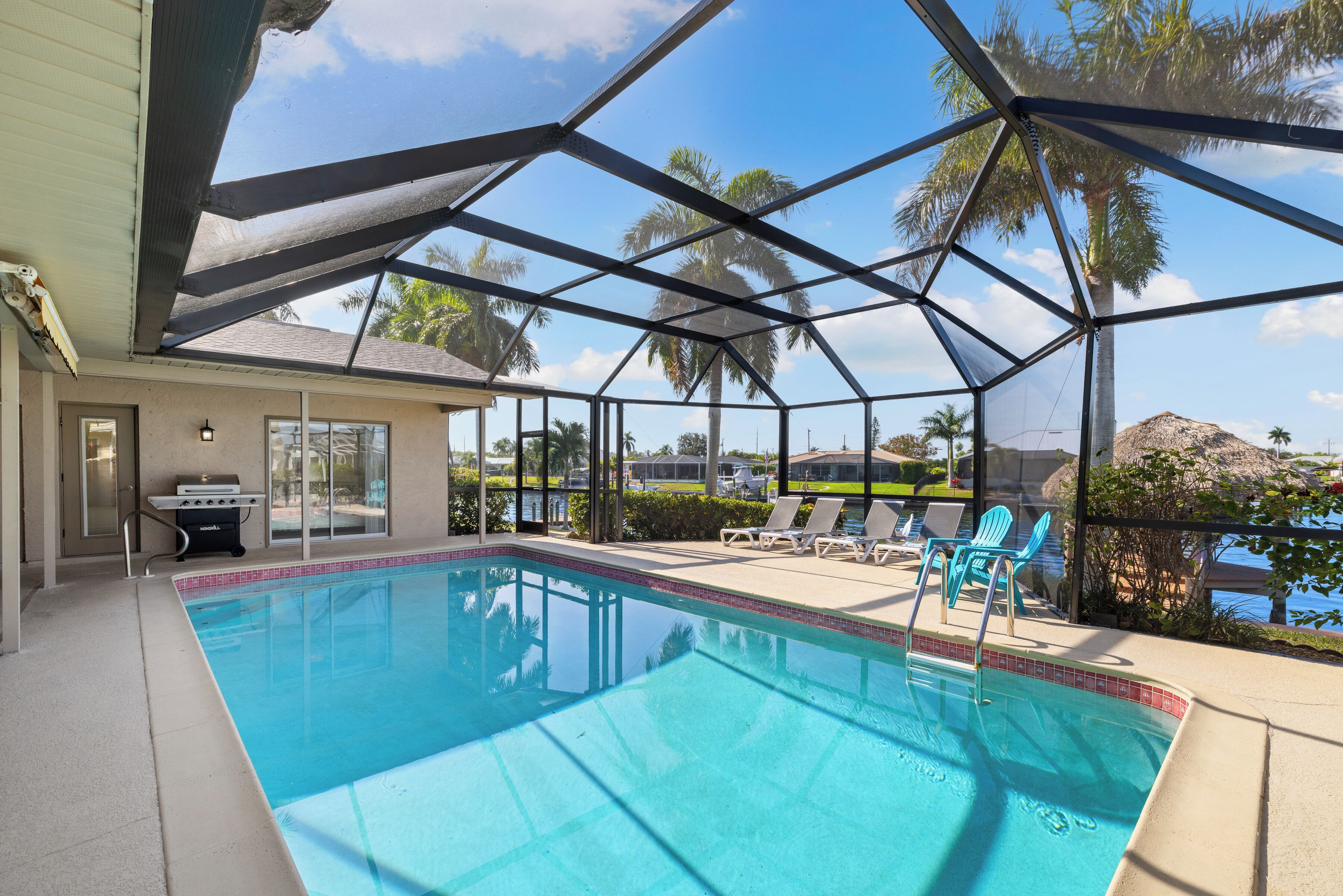 屋外プール、温水プール