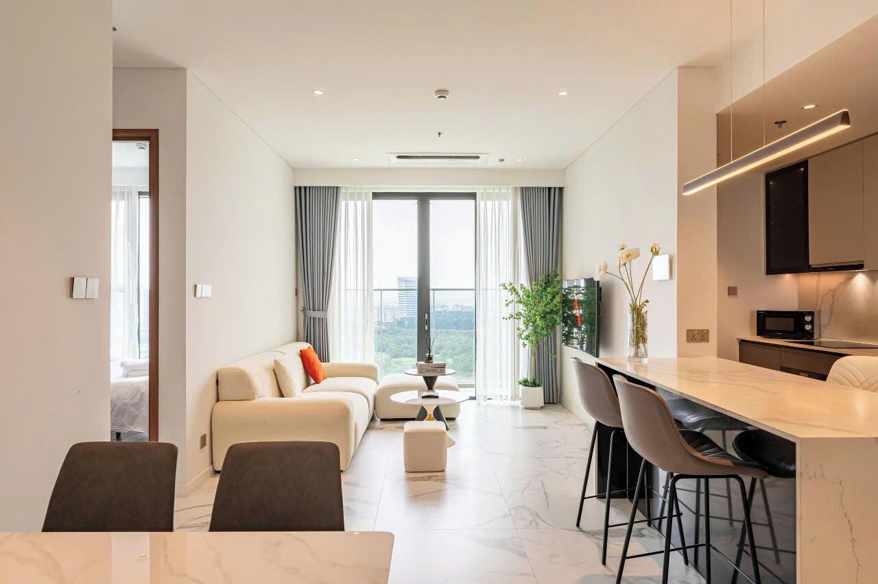 Departamento de lujo, 2 habitaciones, para no fumadores, vista a la ciudad | Área de sala de estar