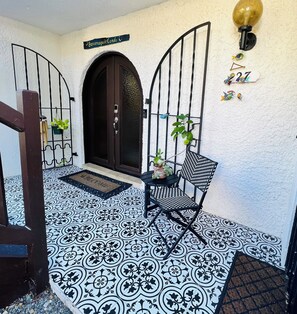 Interior - St Thomas 2BR Oceanside Villa with Views: Steps to Beach, Pool & Restaurants (Charlotte Amalie)