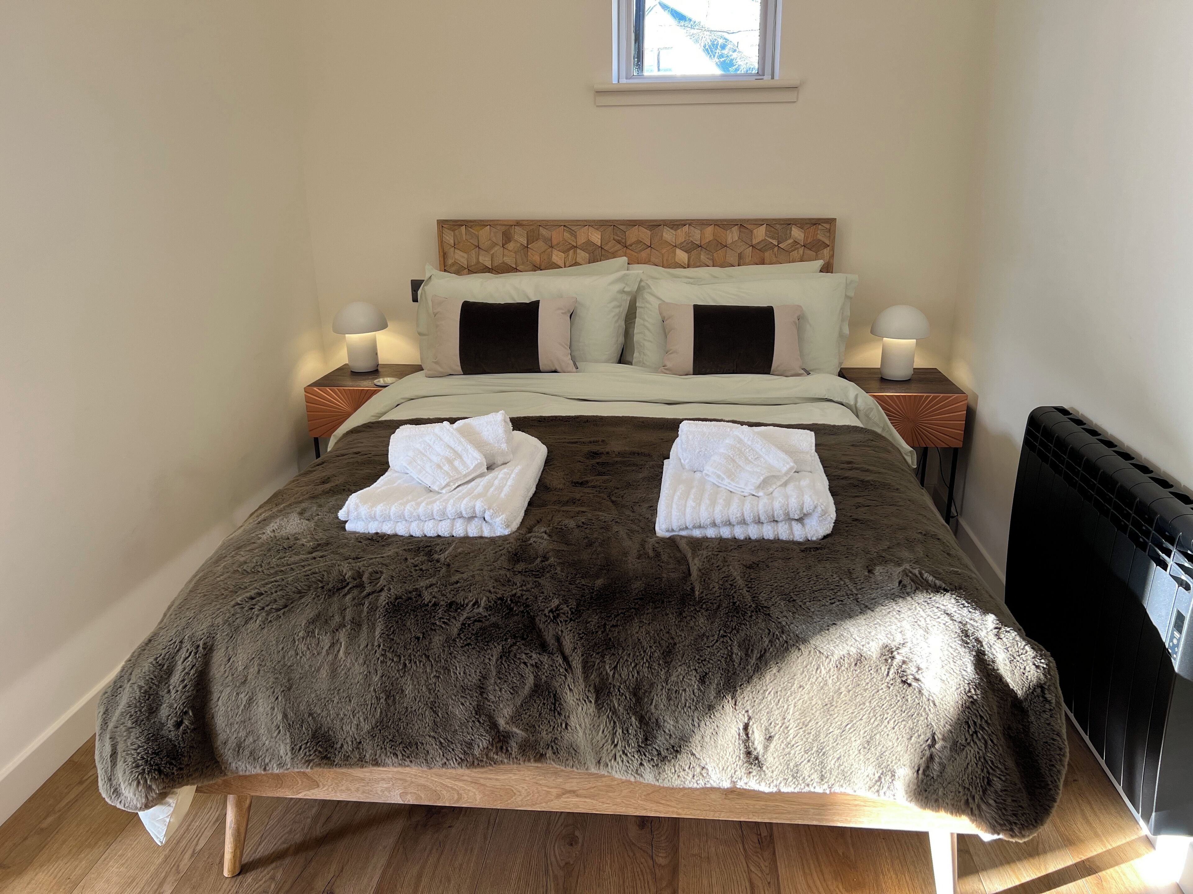 Free WiFi, bed sheets, wheelchair access