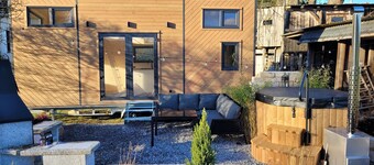 Romantic Tiny House - with hot tub and/or sauna for an extra charge