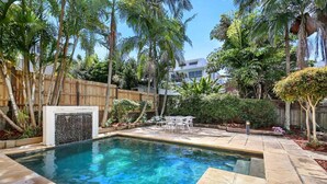 Unclassified image, 5 of 15, button - Coolum Terrace Retreat – Beach, Cafes, Shops (Sunshine Coast)