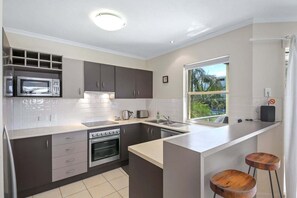 Fridge, microwave, oven, stovetop - Coolum Terrace Retreat – Beach, Cafes, Shops (Sunshine Coast)