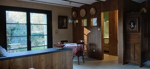 Interior - Detached cottage with natural swimming pool (L'Albenc)