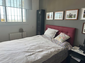 Bügeleisen/Bügelbrett, WLAN, Bettwäsche