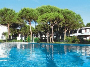 Pool - Calm and green residential house (Bibione)