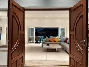Interior - Sunset View Pool Villa 116/4BR/10 Persons/BBQ (Moo 10, Nongprue, Banglamung, Pattaya City)