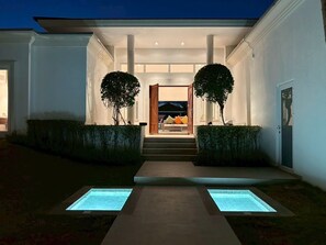 Exterior - Sunset View Pool Villa 116/4BR/10 Persons/BBQ (Moo 10, Nongprue, Banglamung, Pattaya City)
