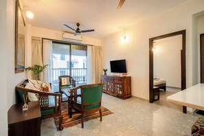 Living area - Aurum , Cozy 1-bedroom apartment with AC in soothing Candolim (Candolim)