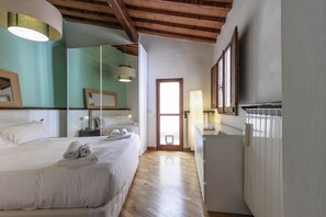 Iron/ironing board - Santa Maria Novella Elegant (firenze)