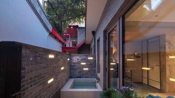 Junior-sviitti, näköala pihalle | Näkymä sisäpihalle