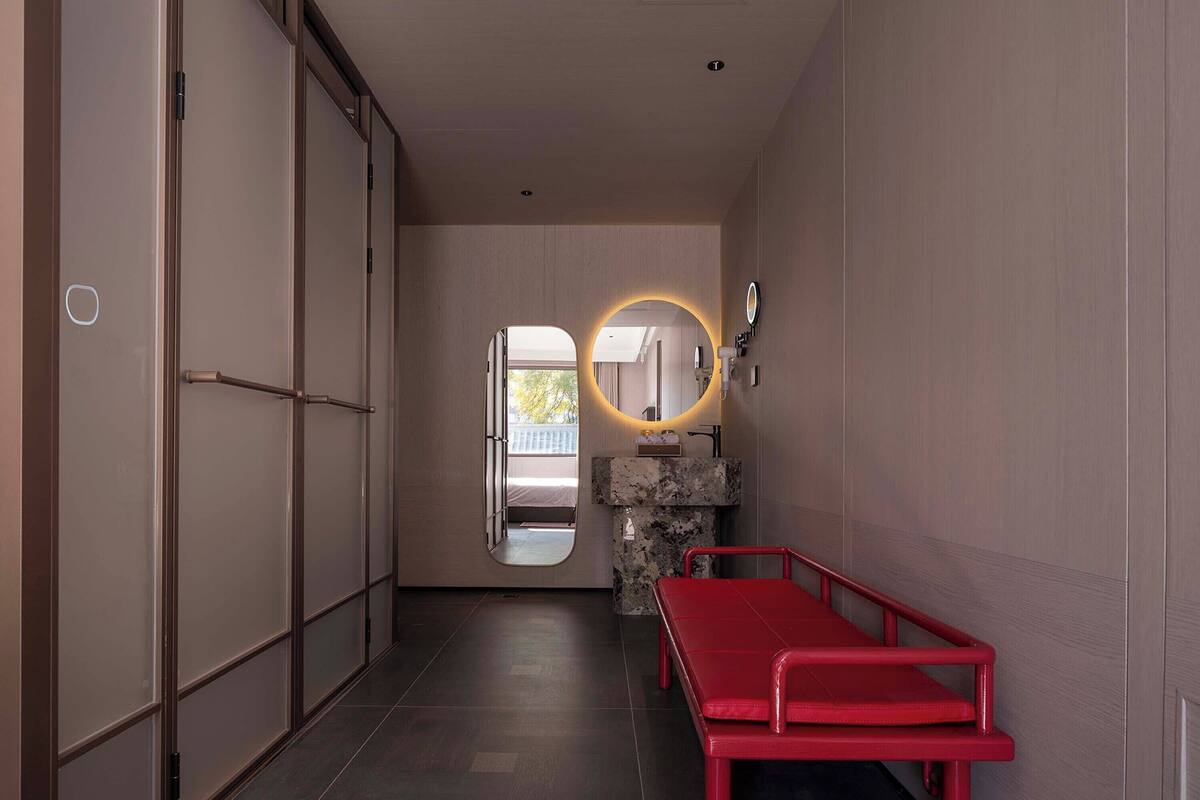 Habitación Signature doble, vistas al patio | Escritorio, espacio para trabajar con un portátil, wifi gratis