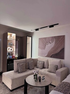 Deluxe Studio | Living area - Nour apartments  (Hawally)