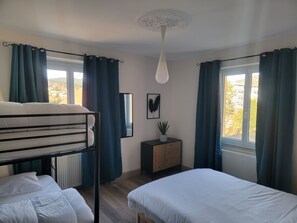 2 bedrooms, iron/ironing board, WiFi, bed sheets - Bright ground-floor apartment with garden. (Gérardmer)