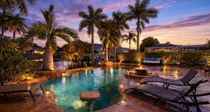 Luxury•Heated Pool • Gulf Access Canal • Cape Coral