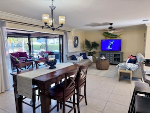 Smart TV, ping pong, stereo