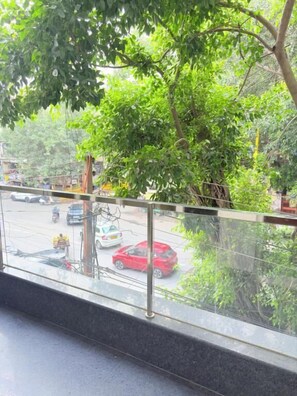 Property grounds - The Nuvon Residency CR Park (New Delhi)