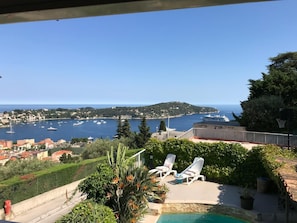 Terrace/patio - Low villa, swimming pool, enchanting view (Villefranche-sur-Mer)
