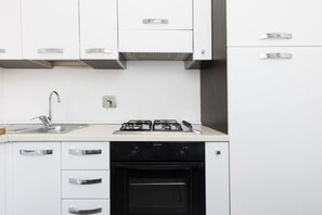 Fridge, microwave, oven - Santo Spirito Living (Firenze)
