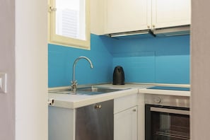 Kühlschrank, Ofen, Toaster