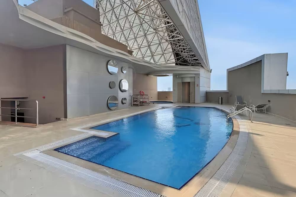 Vogue | Siraj Tower Arjan near Miracle Garden
