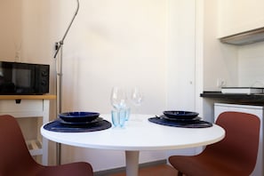 Dining - San Frediano Central Studio (Florence)