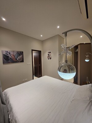 Iron/ironing board, WiFi, bed sheets - Rotana Hawana Luxurious Apartment RV06-101 (Salalah)