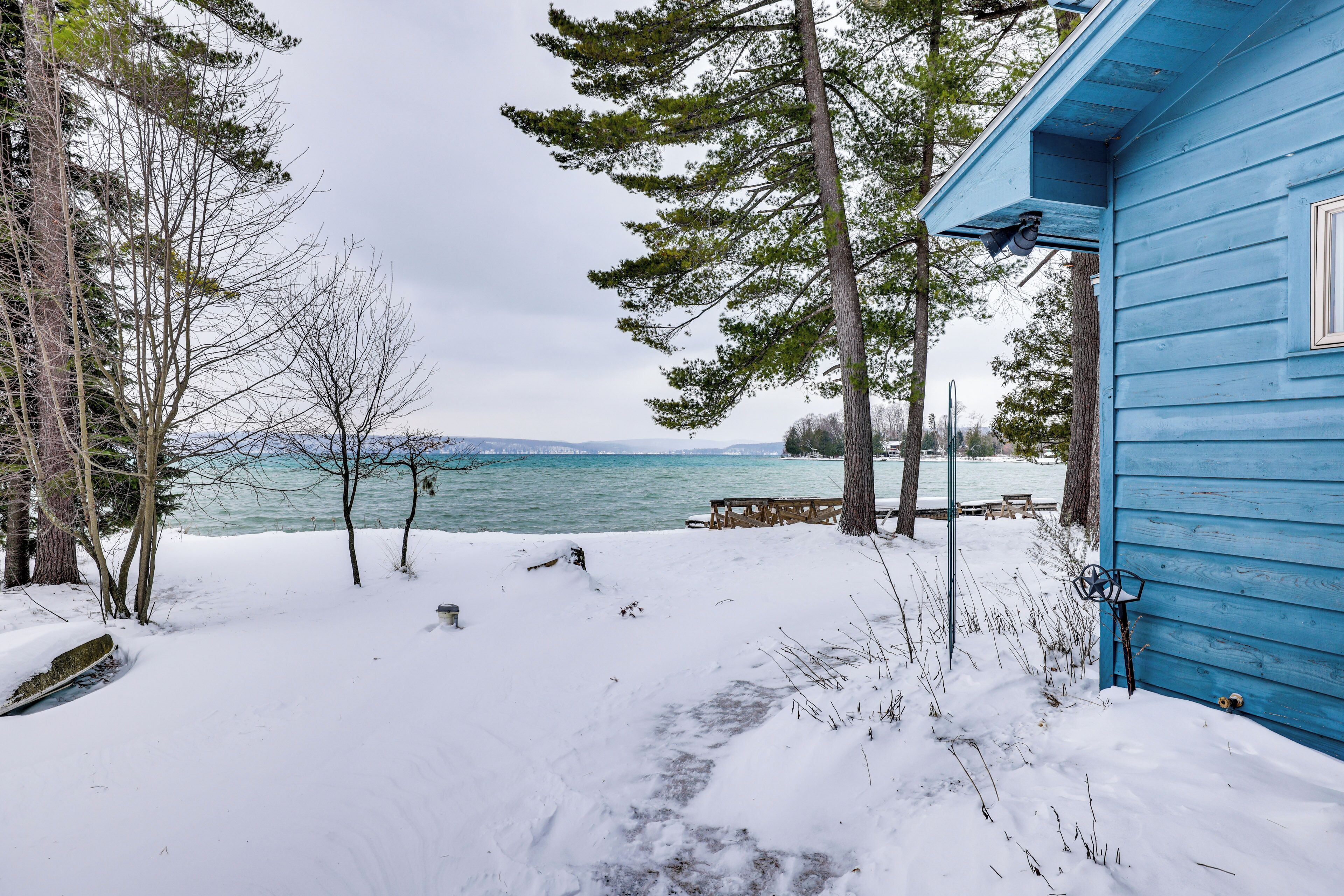 House (5 Bedrooms) | Interior