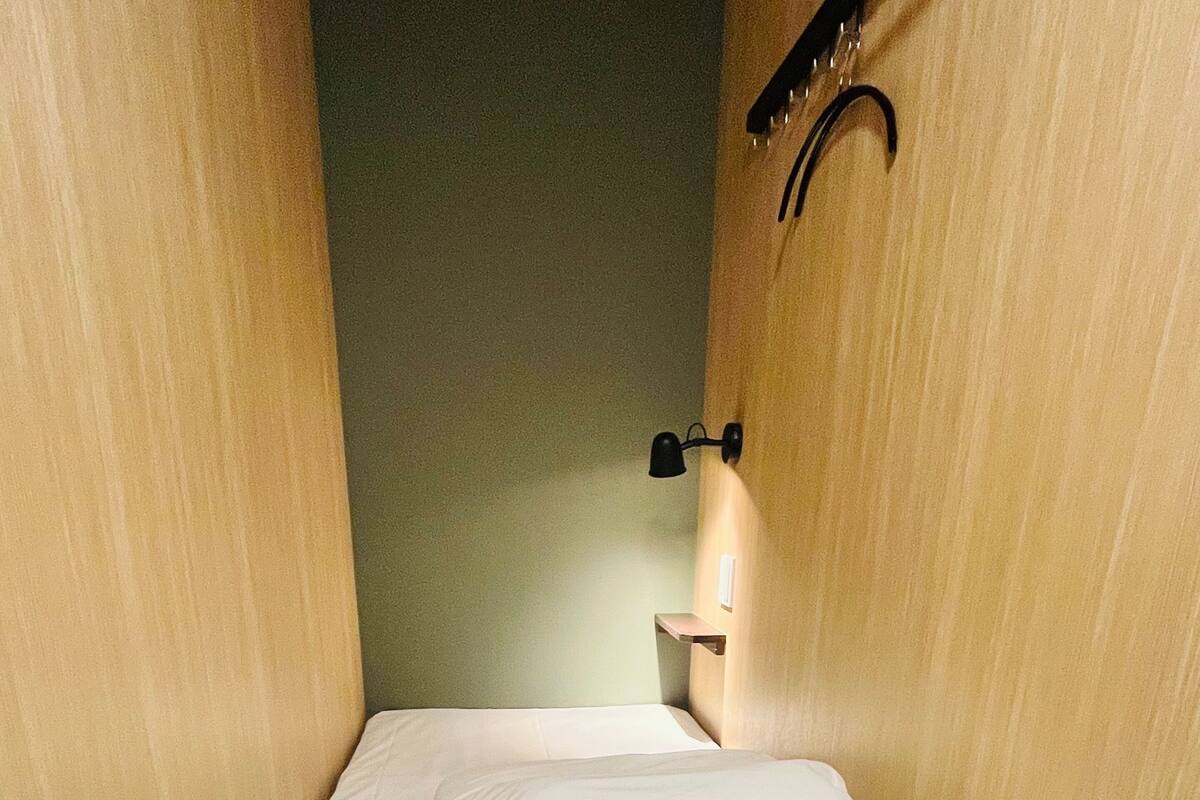 Blackout drapes, WiFi (free)
