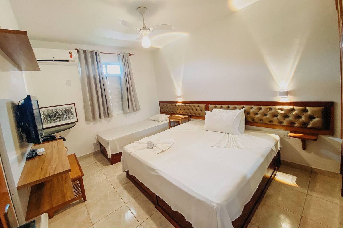 Classic Apartment | In-room safe, iron/ironing board, free WiFi